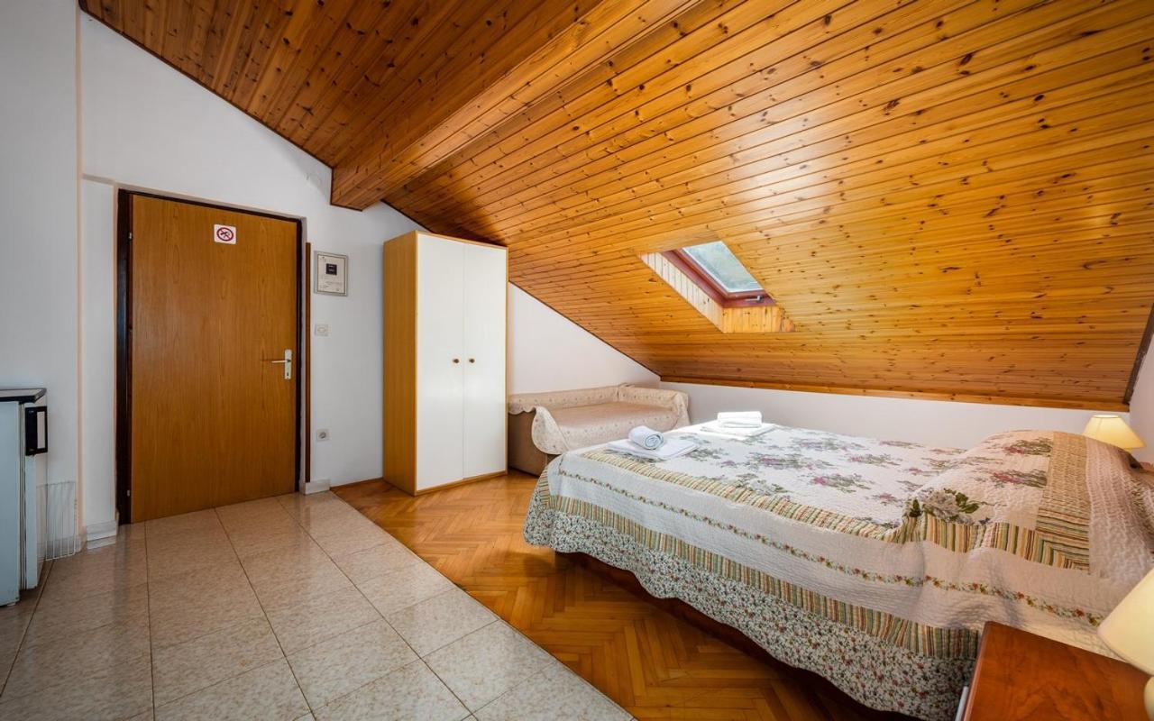 Apartmani Lido Bašanija Eksteriør billede