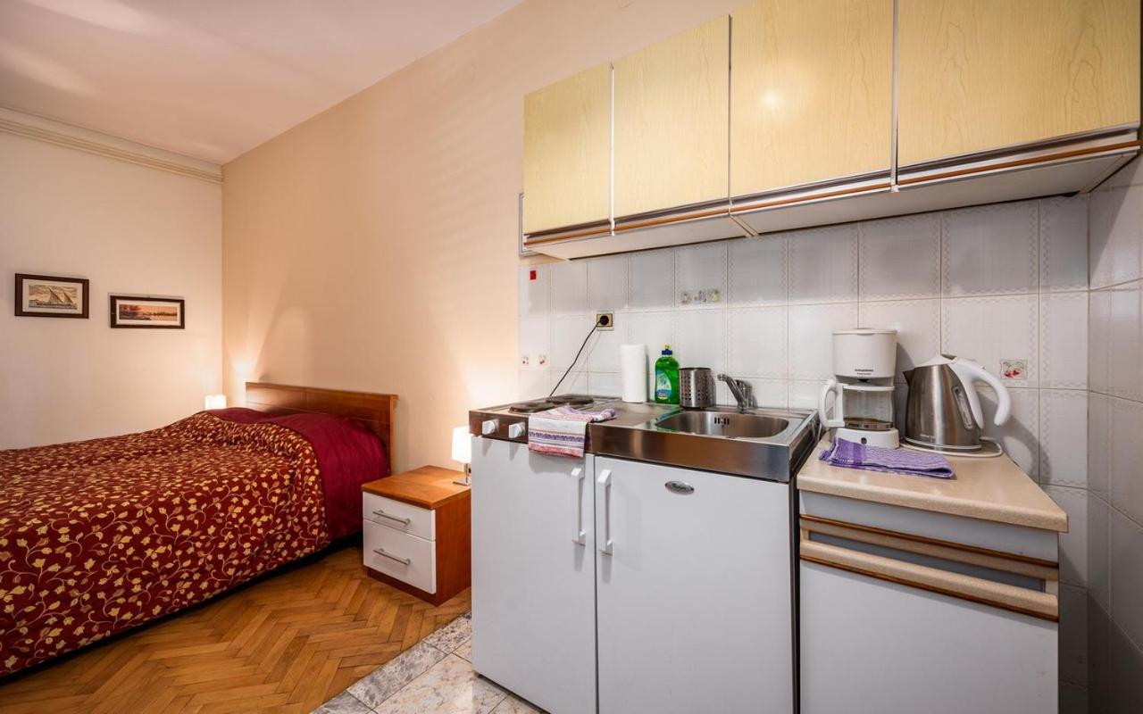 Apartmani Lido Bašanija Eksteriør billede