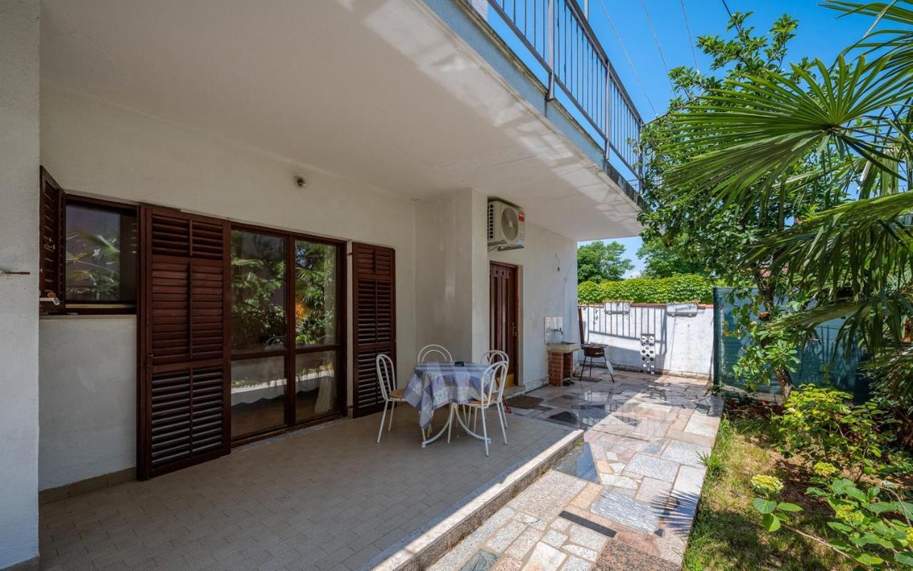 Apartmani Lido Bašanija Eksteriør billede