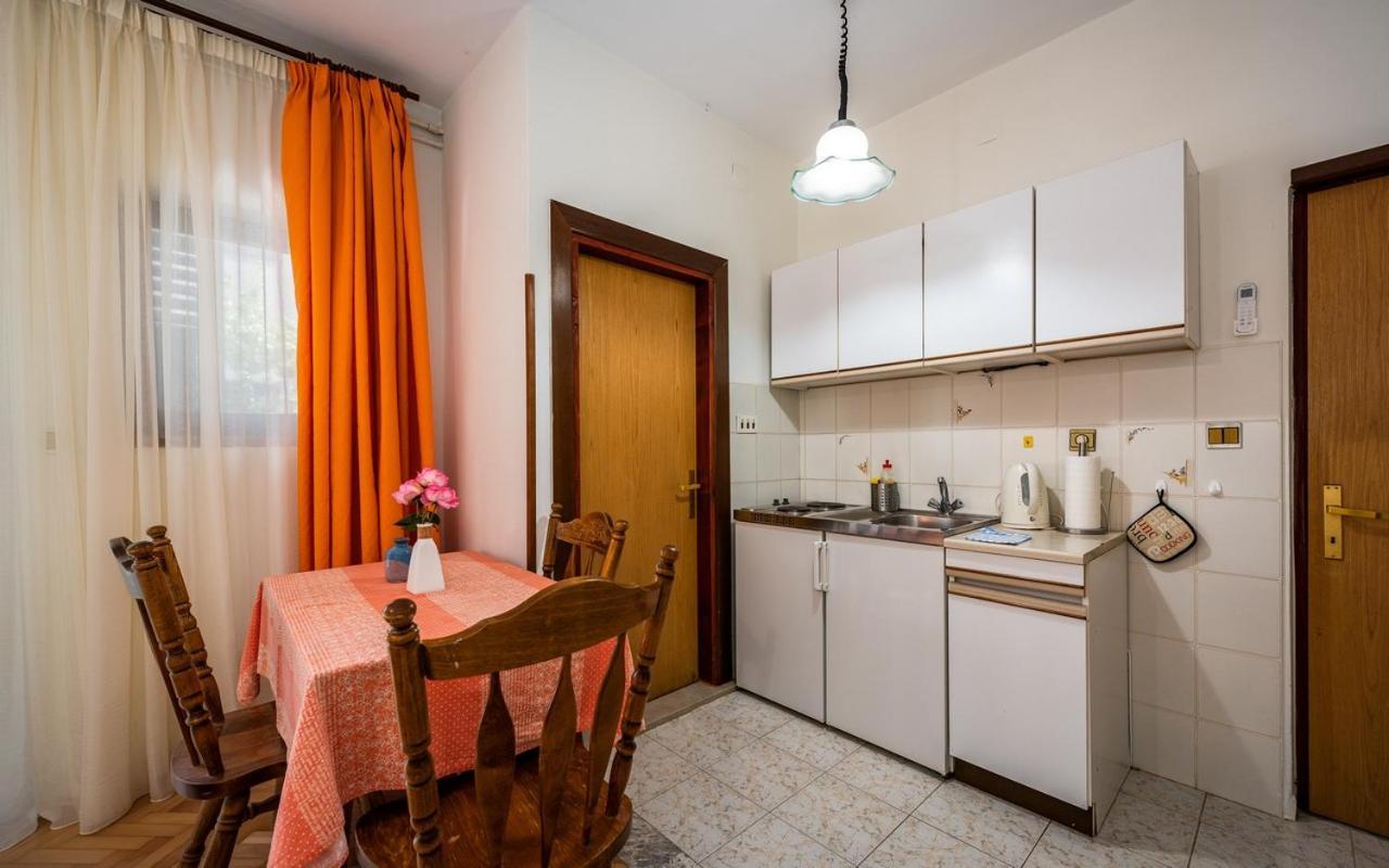 Apartmani Lido Bašanija Eksteriør billede